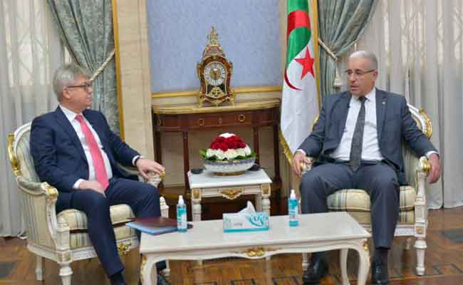 استقبال بوغالي لسفير روسيا لدى الجزائر