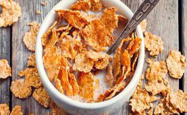 ما هي كمية السكريات التي توفرها حبوب الإفطار؟