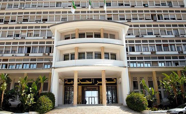 الحكومة تدرس في اجتماعها الدوري عرض حول إنشاء منصة رقمية لتقاسم الوثائق الإدارية