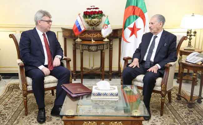 استقبال قوجيل للسفير الروسي بالجزائر