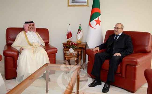 استقبال وزير الاتصال لسفير قطر بالجزائر