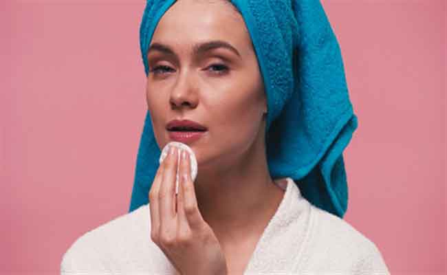 لماذا يجب ان تختاري مناديل ازالة المكياج ذات الجودة العالية فقط؟