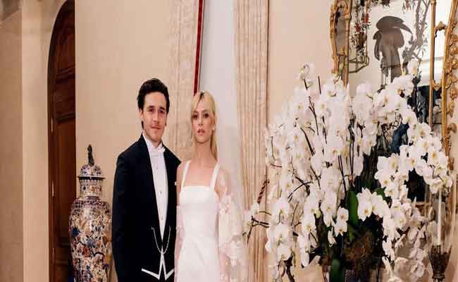 نجل ديفيد بيكهام الأكبر يودع العزوبية في “حفل زفاف العقد”مع حبيبته نيكولا بيلتز…