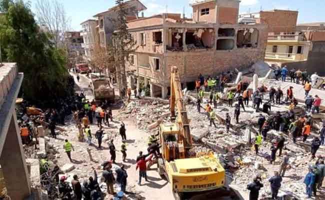 تشييع جثامين ضحايا انفجار المنزل ببرج بوعريريج إلى مثواهم الأخير