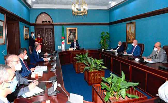 تنصيب أعضاء المجلس الأعلى للطاقة