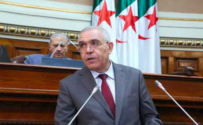 وزير العدل : ” لا يجب النظر إلى نصف الفارغ من الكأس فقط “