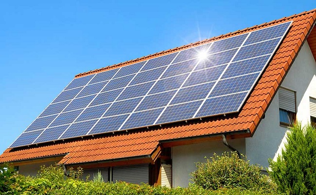 الان امكانية تحويل الطاقة الشمسية الى سائل...