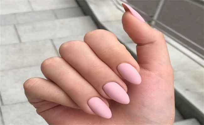 وداعاً للأظافر الاصطناعية…إليك وصفات لتطويلها طبيعياً!