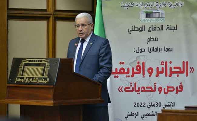 بوغالي : “الجزائر كانت ولا تزال ترفع الراية الحمراء ضد كل أشكال التغييرات غير الدستورية”