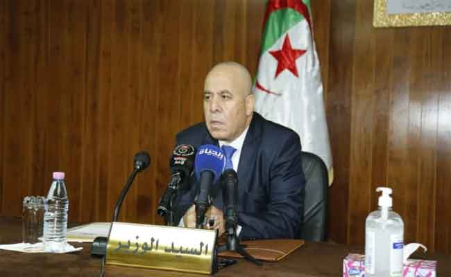 شرفة يشدد على ضرورة مكافحة العمل غير المصرح به “دون هوادة”