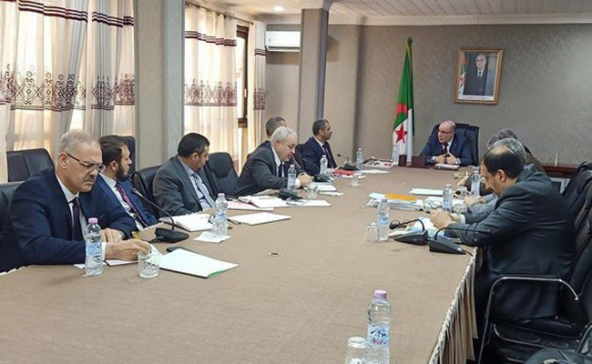 إشراف بلمهدي على تنصيب اللجنة الوزارية المكلفة بانتقاء أئمة الإفتاء