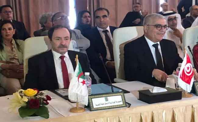 مشاركة وزير التربية بلعابد في أشغال الدورة الـ26 للمؤتمر العام لمنظمة ألكسو