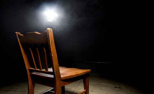 تفاصيل مؤلمة لاختطاف مسير محل تجاري و تعذيبه في بث حي على “فيبر” على يد 4 أشخاص مسخرين من طرف صاحب المحل