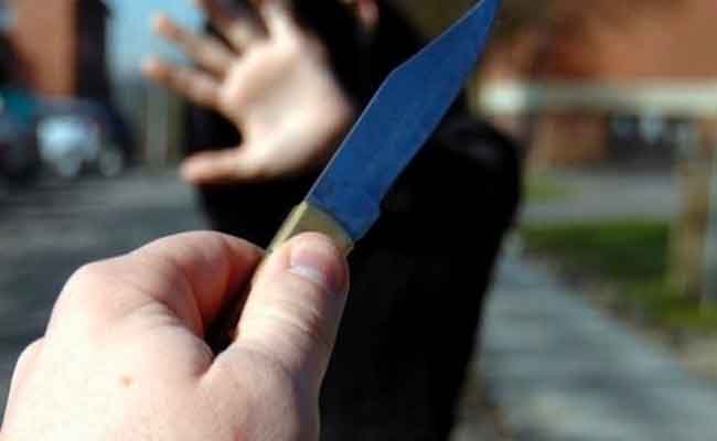 توقيف شخصين سرقا هاتف فتاة بعد الاعتداء عليها بسكين في الشلف