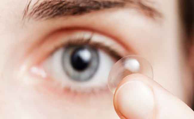 الاستعمال الصحيح للعدسات اللاصقة يجنّبكم مضارها…
