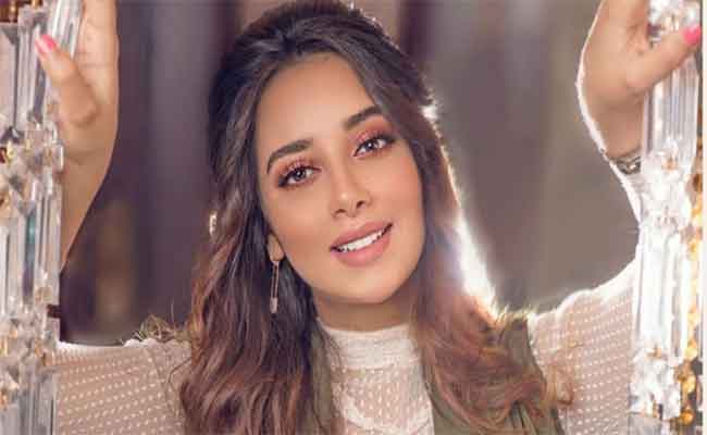 بلقيس تستعد لطرح” وتتدلع” بعد تتويجها بجائزتين في مهرجان براغ  للسينما عن “دبلوماسي”…