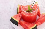 لا يخفض الدم فحسب...اليكم اهم الفوائد التي يوفرها عصير البطيخ لكم!