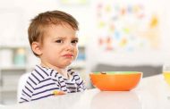 لماذا يمكن أن يفقد طفلكِ شهيته لتناول الطعام؟