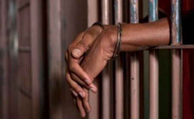 حبس سبعيني متهم بإهانةو سب موظفين أثناء تأدية مهامهم بقالمة