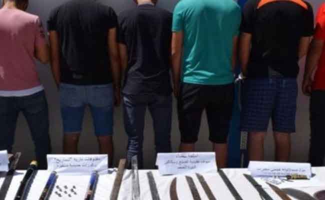 الإطاحة بعصابة أحياء مكونة من 16 شخصا بالحراش في العاصمة