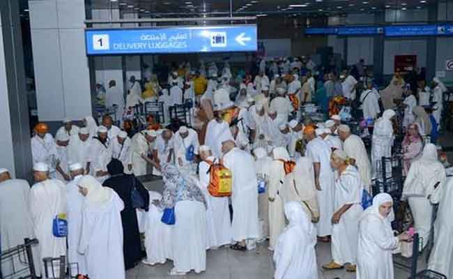 مجلس الورزاء يوافق على دعم تذكرة سفر الحجاج إلى البقاع المقدسة ب 100 ألف دينار