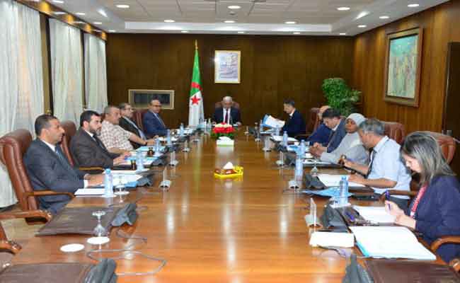 مكتب المجلس الشعبي الوطني يدرس التعديلات المقترحة على مشروع القانون المتعلق بعلاقات العمل