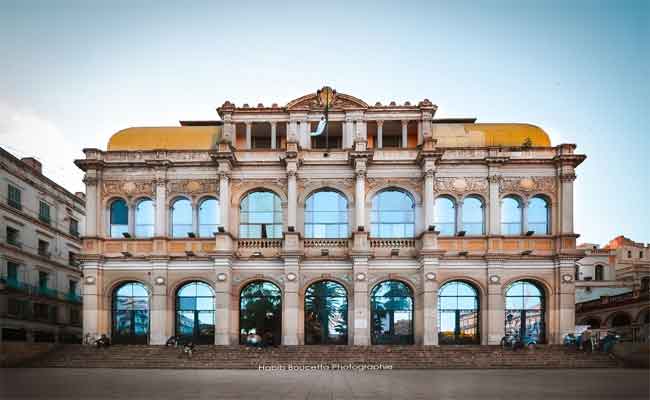 المسرح الوطني الجزائري يستضيف الأيام المسرحية للأطفال في يوم الطفولة العالمي…