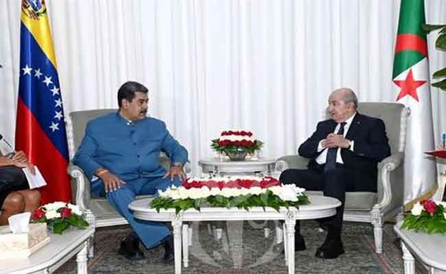 رئيس الجمهورية تبون يجري محادثات مع نظيره الفنزويلي