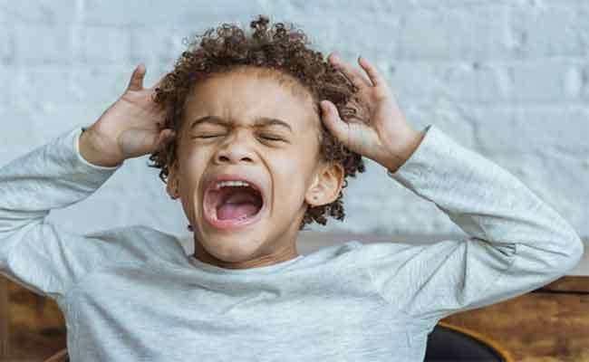 كيف تتصرّفون مع الطفل عند معاناته من اضطراب الهلع؟