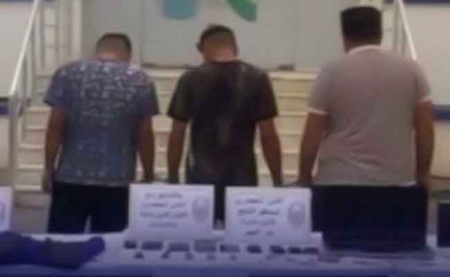 تفكيك شبكة إجرامية مسلحة تحترف السطو المسلح على المنازل بوهران