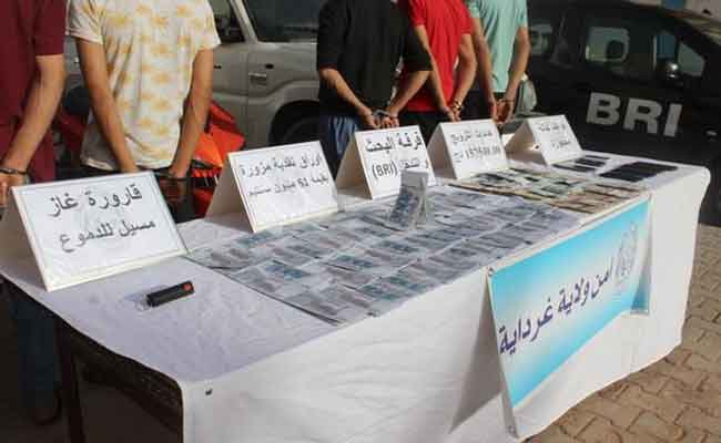 توقيف جمعية أشرار تحترف تزوير الأوراق النقدية بغرداية