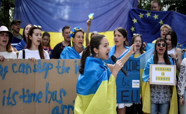 ترشيح أوكرانيا ومولدوفا للاتحاد الأوروبي