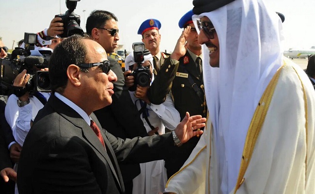 أمير قطر يصل القاهرة في زيارة رسمية...