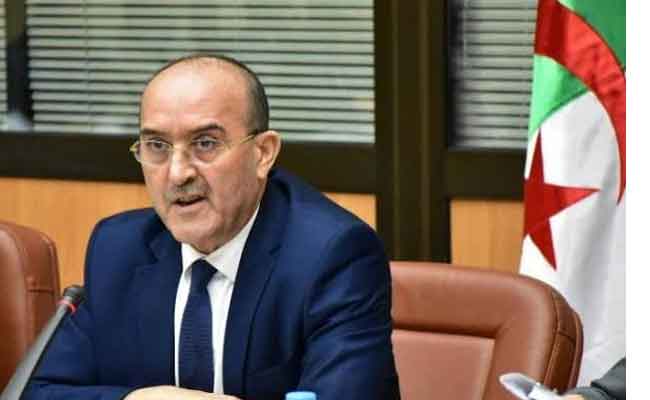 بلجود يؤكد عرض قانوني البلدية و الولاية  على البرلمان خلال الدورة القادمة