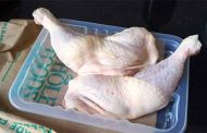 هل يجب ازالة جلد الدجاج قبل طهيه وتحضيره؟