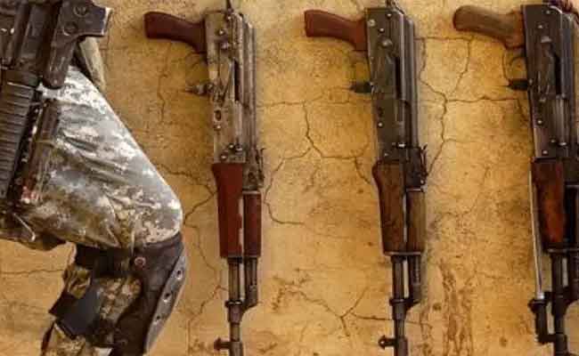 أمن ورقلة يحجز 3 أسلحة حربية وبندقيتين و691 ذخيرة حية