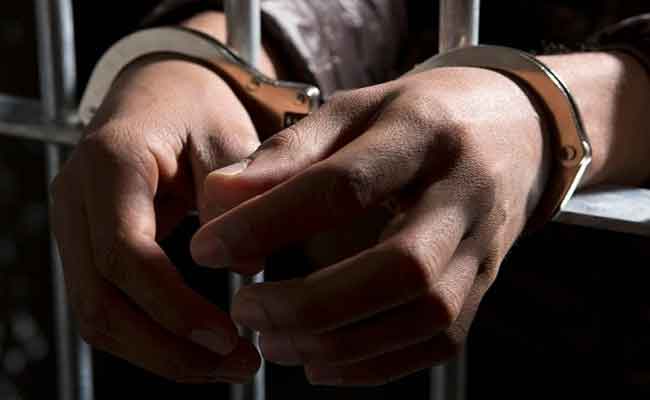 الحكم بـ 7 سنوات حبسا نافذا في حق مسبوق قضائيا حاول ذبح طفل بمنزلهم بالعاصمة