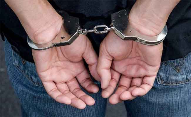 الإطاحة بعصابة إجرامية تحترف السرقة بالعاصمة