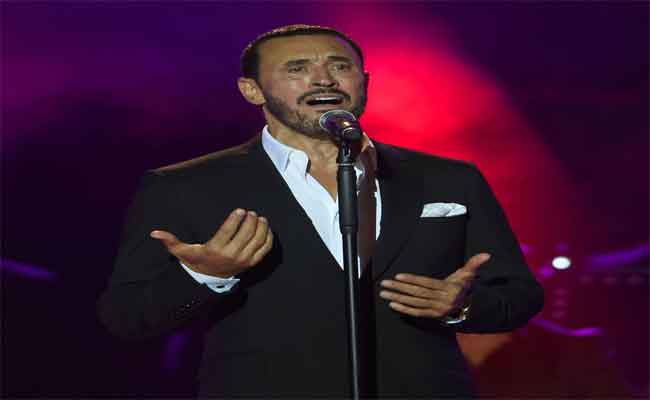 كاظم الساهر ينثر الرومانسية تحت سماء بيروت…