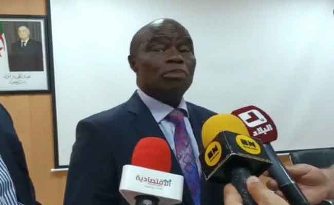 تثمين سفير كوت ديفوار قانون الاستثمار الجديد بالجزائر