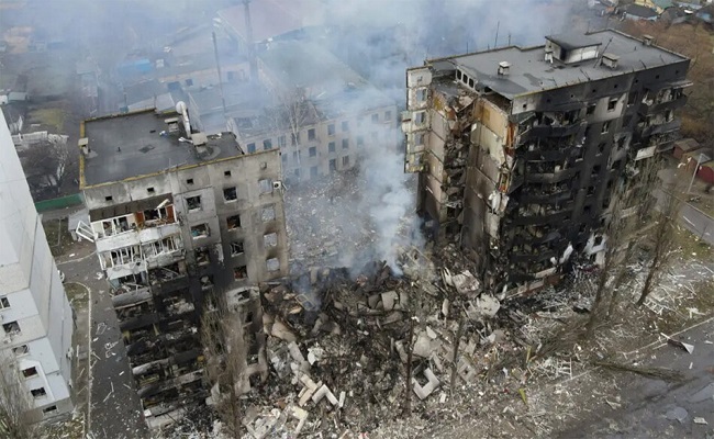 روسيا تمطر مدن أوكرانية بالصواريخ