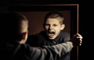 نوبات الغضب طبيعية عند المراهق...كيف يمكن التعامل معها؟