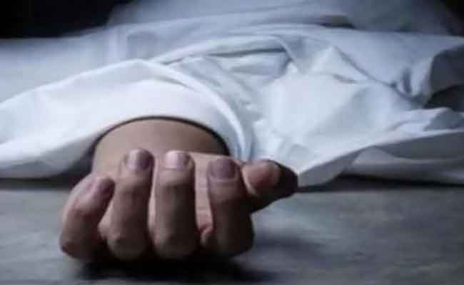 شاب ينهي حياة والدته ذبحا وسط الشارع بسكيكدة