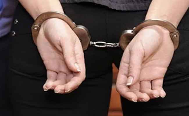 الإطاحة بمشعوذتين نصبتا على سيدة في مصوغات ذهبية