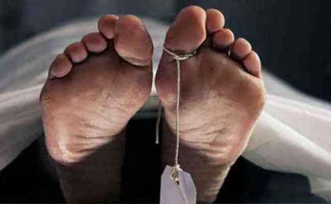 نقل جثة ثلاثيني ملقاة على الأرض أمام مسجد في جيجل