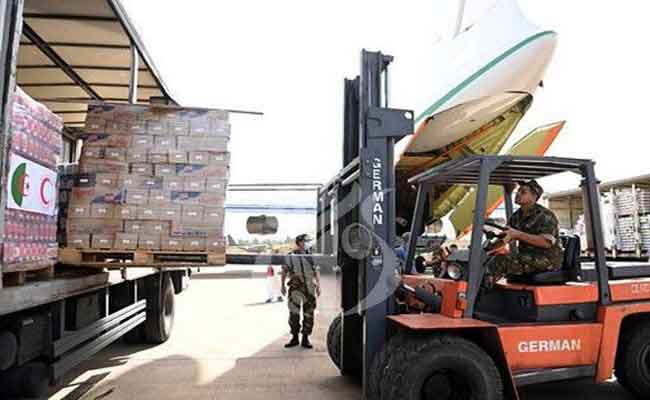 إرسال الجزائر مساعدات إنسانية إلى موريتانيا على إثر الفيضانات الأخيرة