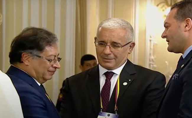 الرئيس الكولومبي بيترو يصف الجزائري بـ”العظيم”