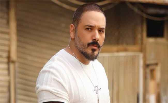 رامي عياش ينعش الأجواء الصيفية ب”حلوين حلوين”…