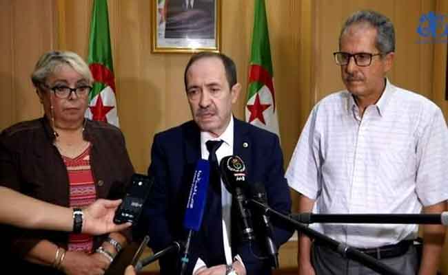 عقد وزير التربية لقاء تشاوريا مع جمعيات أولياء التلاميذ