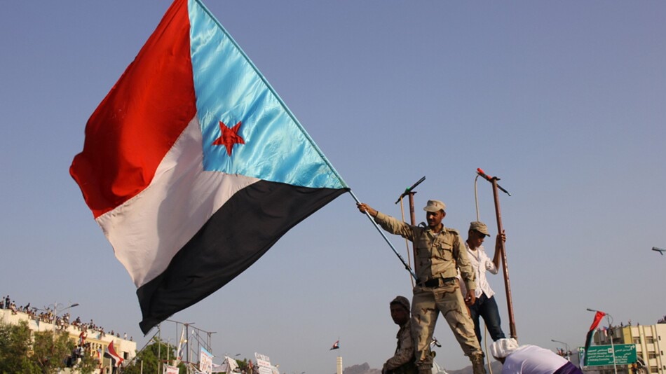 اتهامات لقناة الجزيرة بمحاولة الوقيعة بين جنوبيي اليمن